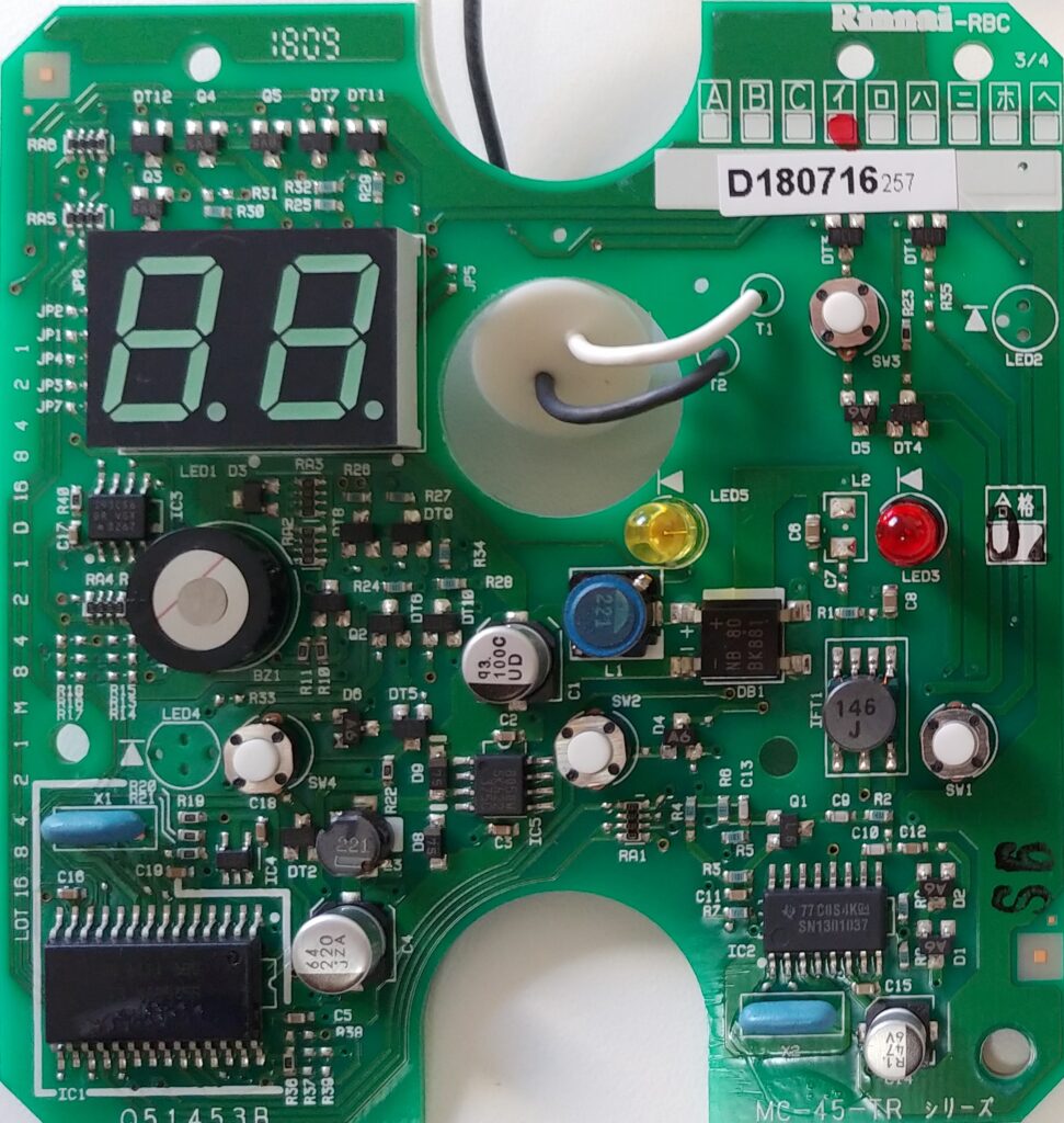 Rinnai-Control-panel-PCB-top | Arik Yavilevich's blog